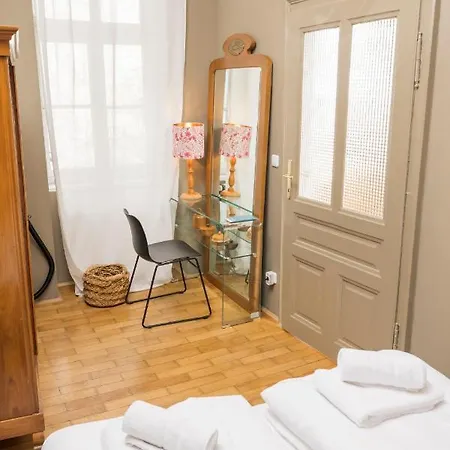Luxury Suites Mariahilf Vienna Exterior photo